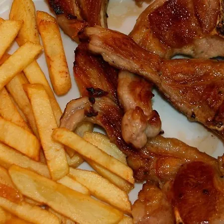 招待所 Fonda Agusti 埃斯特里-德阿内乌